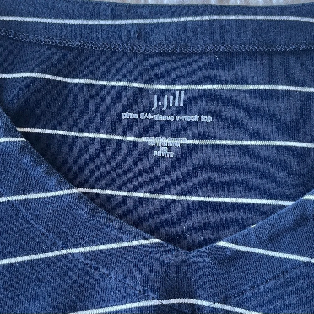 J.Jill Navy White Pinstripe 100% Pima Cotton Top Classic Comfortable XS Petite - Picture 6 of 7